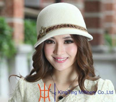 China 100% Handmade Wool Felt Hats White and Brownl With Casing Trimming for Party for sale