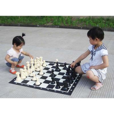 China Plastic Garden Chess Set (Tall King 8 Inches) for sale