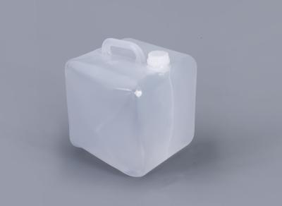 China Agua plástica semi plegable blanca Jerry Can For Household Water transparente en venta