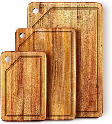 China Sustainable Factory Wholesale Modern Large Acacia Cheese Boards Wooden Cutting Boards 3 Sets With Juice Groove for sale