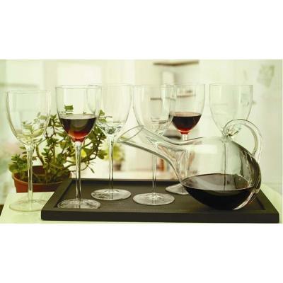 China Dishwasher Safe European Style Wine Decanter Set For Restaurants And Bars Vintage Glass Decanter With 4pcs Wine Glasses Set for sale