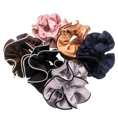 China 20 Colors Custom Made Environmental Friendly Women Girls Velvet Hair Ropes For Sale Rubber Band Velvet Scrunchies Hair Accessories for sale