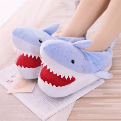 China Fashion trend chewing loudly adult shark shoes factory wholesale lovely shark plush slippers winter home cartoon slippers for sale