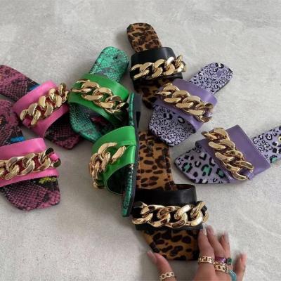 China 2021 Adult casual shoes chain open-toe leopard print size fashion daily flat women's breathable slippers plus decoration for sale