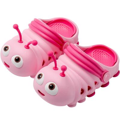 China 2021 New Flat Wholesale Children's Hole Shoes EVA Soft Sole Non-Slip Cute Boys Sandal for sale