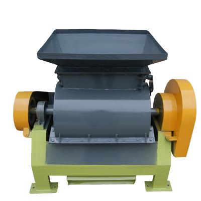 China Efficient Multiple Portable Powerful Granule Waste Recycling Urea Fertilizer Crusher Maker Machine With Moter for sale