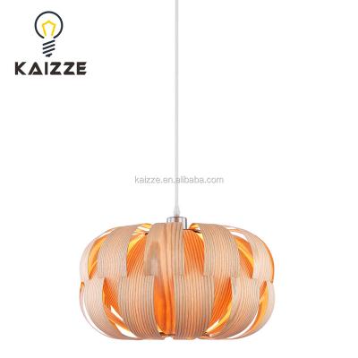 China Contemporary Wooden Fancy Pendant Lighting Chandelier Hotel Project Ceiling Lamp for sale