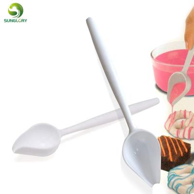 China 2Pcs/Set Viable Plastic Funnel Scoop Candy Drizzling Melts Spoon Ice Cream Chocolate Cake Spoon Decors Cream Filter Dessert Baking Tools for sale