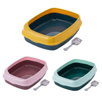 China Partially Enclosed Cat Litter Box Large Living Space Cat Toilet Splash Box Cat Pet Products With Cat Litter Scoop for sale