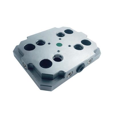 China 4 Axis 5 Axis CNC Machine HPEDM Vise Self Centering Baseplate for sale