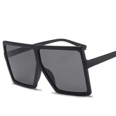 China 2021 China plastic online sale fashion sunglasses woman smart sunglasses shape plastic sunglasses for sale