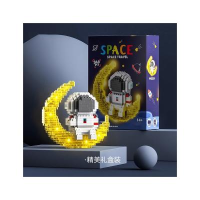 China Toy Assembling Educational Small Particles Of Astronaut Model Children's Mini Toy Building Blocks for sale