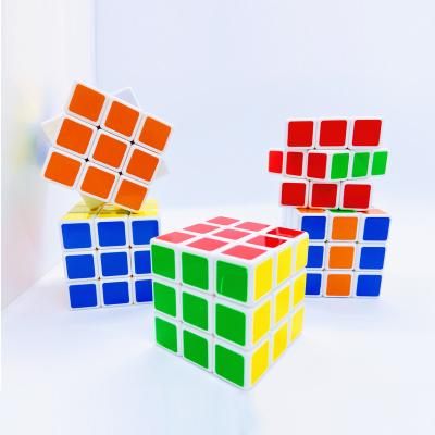 China Educational Toy Factory direct sales of magic cube in variety of high quality puzzle magic decompression cube for sale