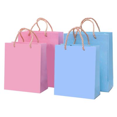 China Best Price Recyclable Wholesale Recyclable Cardboard Large Kraft Paper Gift Box Bags Custom Printed Logo With Handle for sale