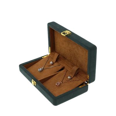 China Elegant High Quality Green Wooden Necklace Packing Box Gift Box With Gold Lock for sale