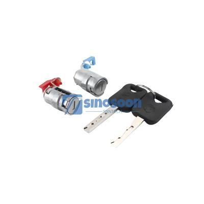 China Truck Model Shacman X3000 Left Door Handle Lock Cylinder DZ14251340052 for Body Parts for sale