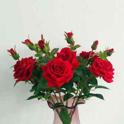 China Artificial Flower Rose Wedding Decoration Home Decoration Fakeflowers Plastic Fabric / Pile for sale