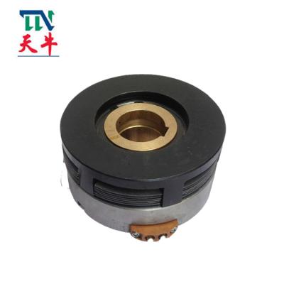 Chine Frein d'embrayage électrique d'embrayage multi électromagnétique de disque de DLY9-500A DLY9-800A DLY9-1000A à vendre