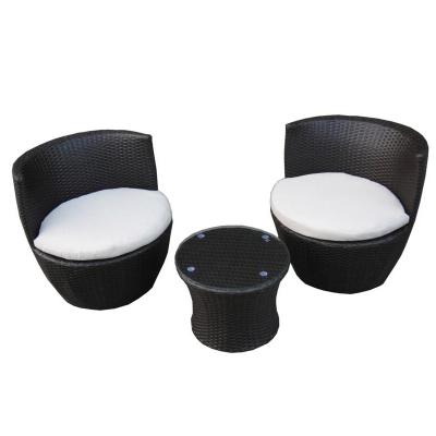 China Weather Outdoor Garden Furniture PE Rattan Round Furniture 3Pcs Egg Chairs And Outdoor Wicker Table Set for sale