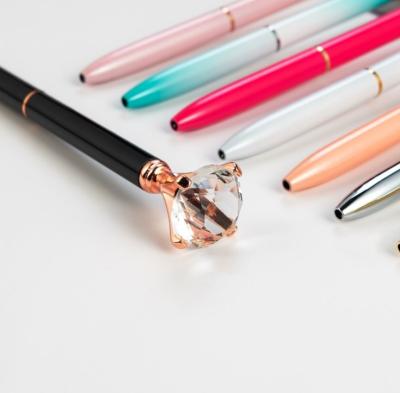 China office & School Pen Amazon Bling Big Crystal Diamond Rose Gold Silver White Ballpoint Pen Metal Pens With Polka Dots For Office for sale