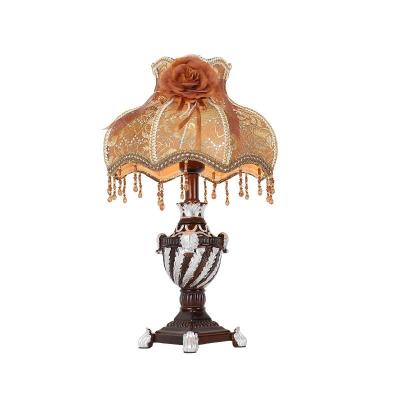 China European and American luxury fabric decoration living room retro lamp bedside bedroom lamp contemporary creative table style table lamp for sale