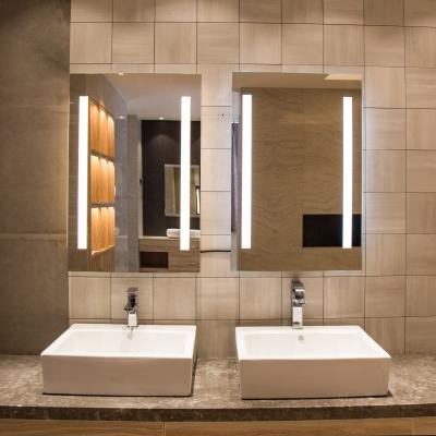 中国 Wall Decoration Square Led Bathroom Mirror Custom For Luxury Hotel/Home ウォールデコレーション スクウェア・レッド バスルーム・ミラー 販売のため