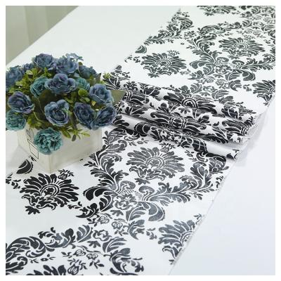 China Jacquard Table Runner Gray To Wedding Banquet Table Decor White Black Damask Satin Table Runner for sale