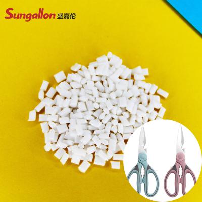 China Modified Recycled Polypropylene Granules TPR Plastic Material 70D for Plastic Handle of Scissors for sale