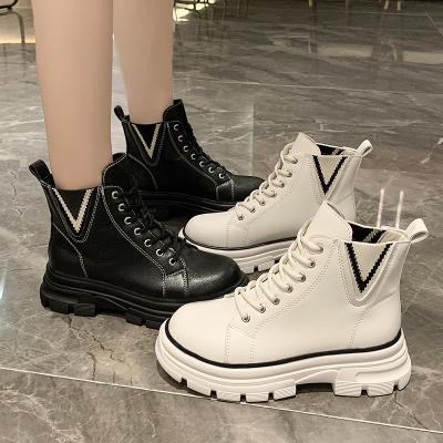 China Anti-Slippery Women Springs Brand Sneakers Platform Heels Casual Shoes Thick Sole Breathable Ladies Vulcanized Shoes Women Boots Zapatos Mujer for sale