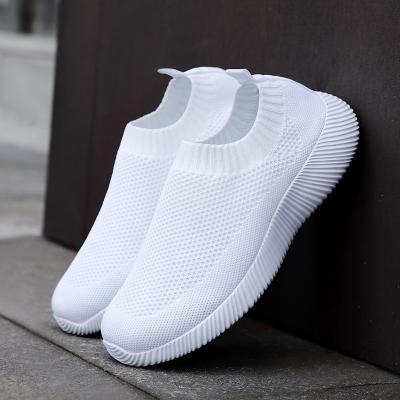 China 2019 Fashion Trend Flat Women's Running Shoes For Women White Lightweight Sport Shoes Comfortable Breathable Sock Casual Sneakers for sale