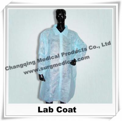 China Medical Scrub Uniforms Non Woven Lab Coat Comfortable Round / V shape Neck , Disposable Surgical Gowns for sale