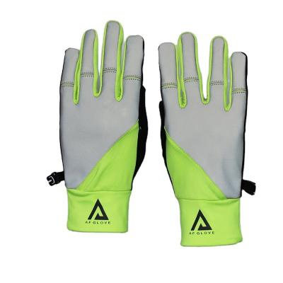 China High Visibility Outdoor Sports Reflective Anti-slip Touch Screen Running Glove for sale