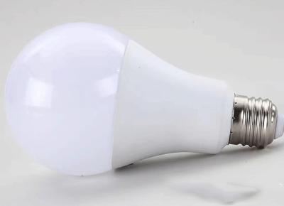 China Hohe Qualität A60 Led Bulb 7W 220V Glühbirnen Licht für die Innenbeleuchtung im Raum Museum zu verkaufen