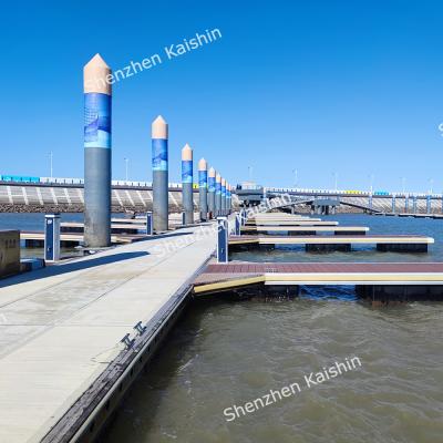 China Customizable Structure Marine Floating Docks Aluminum Alloy 15-20 Years Lifespan for sale