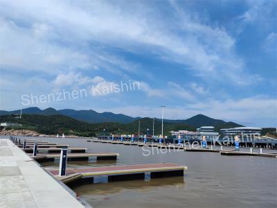 Cina Finger Pontoon Marine Aluminum Structure Dock HDPE Floating Dock Pier Pontoon in vendita