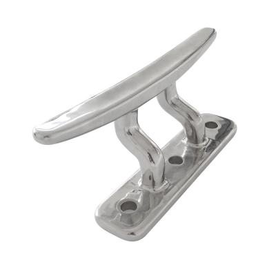 Κίνα 316 Stainless Steel Boat Cleats Marine Hardware OEM Boat Cleat Yacht Accessories προς πώληση