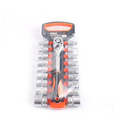 China DIY Tools PP Material Handle High Hardness Chrome-vanadium Steel 19pcs Ratchet Wrench Socket Set for sale