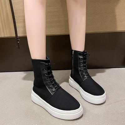 China The Other New Style Fashion Around The Main Black Platform Girls Platform Heel Ladies Leather Boots Women's Flat Shoes for sale