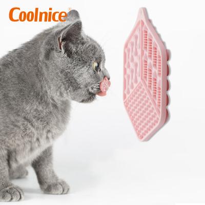 China Viable Popular Pet Grooming Lick Silicone Small Pet Cat Mat Slow Feeder Dish Stay Slow Feeder With Sucker for sale