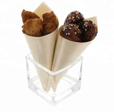 China Economically Viable And Environmentally Degradable Disposable Skin Cone Cup Snack Containers Wooden Ship for sale