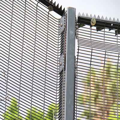 中国 Durable welded high security difficult climb and cut Anti climb 358 fence panel 販売のため