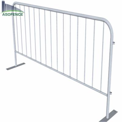 中国 Cheap prices powder coating safety barrier high performance wholesale Crowd Control Barrier 販売のため