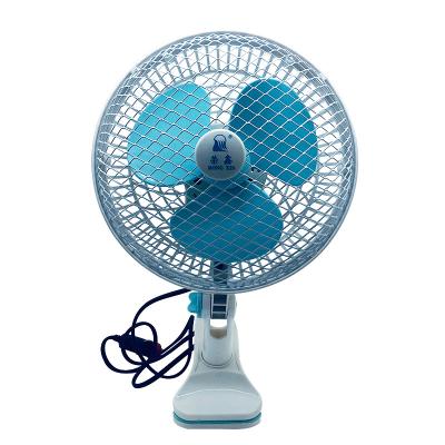 China Portable Clip Fan For Battery Car Mini 2022 Clip On Portable Car Fan With Rechargeable Car Auto Swinging Fan for sale