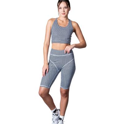 China Gym Fitness Yoga Sportswear Set-yoga Kit-yoga Activewear Set-Cross Upper And Cropped Back Breathable Checked Gaiters for sale