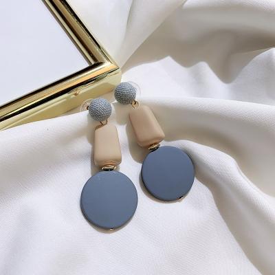 China Female Contrast Luster Earrings Long Casual/Sporty Minimalist Acrylic Dangle Earrings for sale