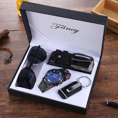 China Waterproof 2021 New Arrival Fashion Boutique Set Gift Box Belt Keychain Wallet Sets Glass Men's Wristwatches for sale