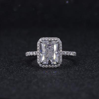 China CLASSIC 7X9 Radiant Cut Ice Crushed With Halo Moissanite Stone 14K White Gold Ring for sale