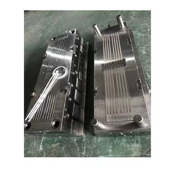 China P20/718/738/NAK80/S136 BORUI Best Seller Verified Supplier Make High Quality Plastic Injection Mold Using Simple Customizable for sale