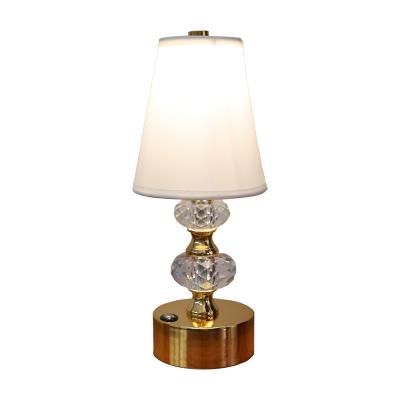 China EUROPEAN 5W Iron Cloth Crystal Home Restaurant Rechargeable Indoor Decorative Led Table Lamp for sale