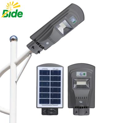 China Hot Selling ROAD 40 60W Commercial Waterproof Industrial IP65 20 60W All In One Solar Led Street Light for sale